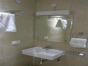 Hotel Grace Új-Delhi Kültér fotó